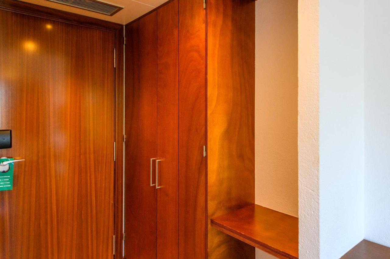 Hotel Sol Ixent - Adults Only Cadaques Luaran gambar