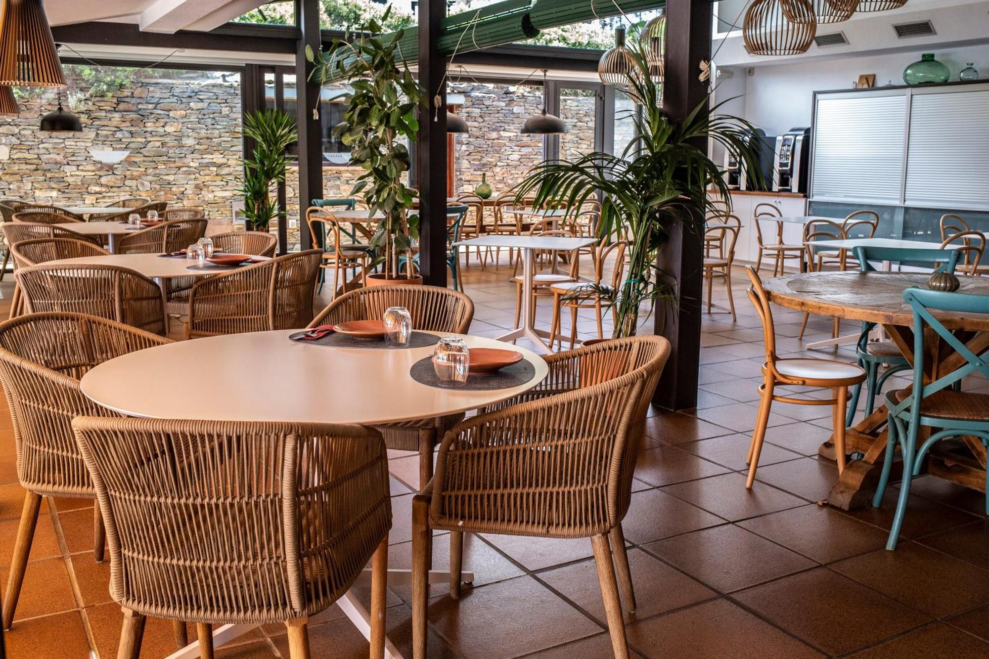 Hotel Sol Ixent - Adults Only Cadaques Luaran gambar